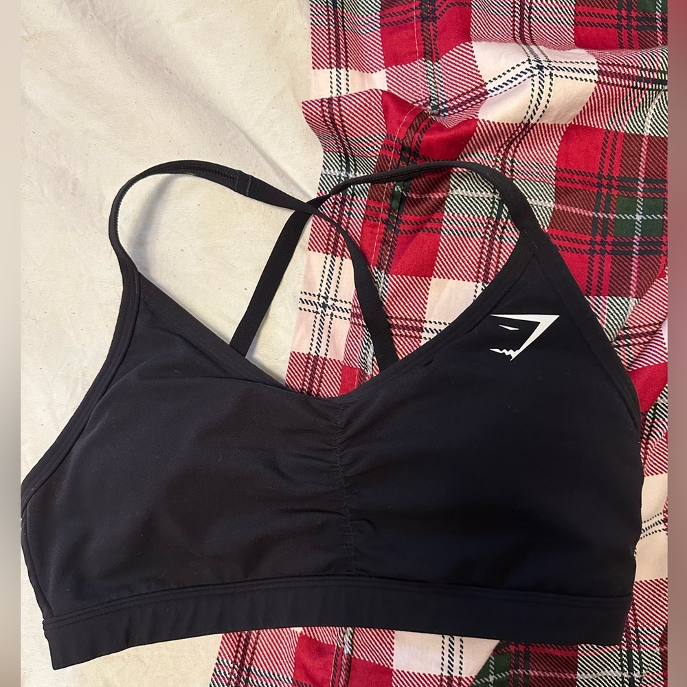 Size medium gymshark sports bra